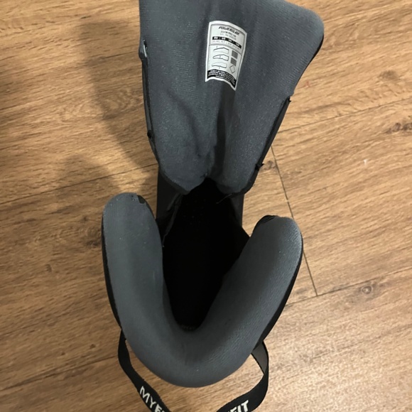 Powerslide Zoom Pro 100 skate boots only - Picture 7 of 15